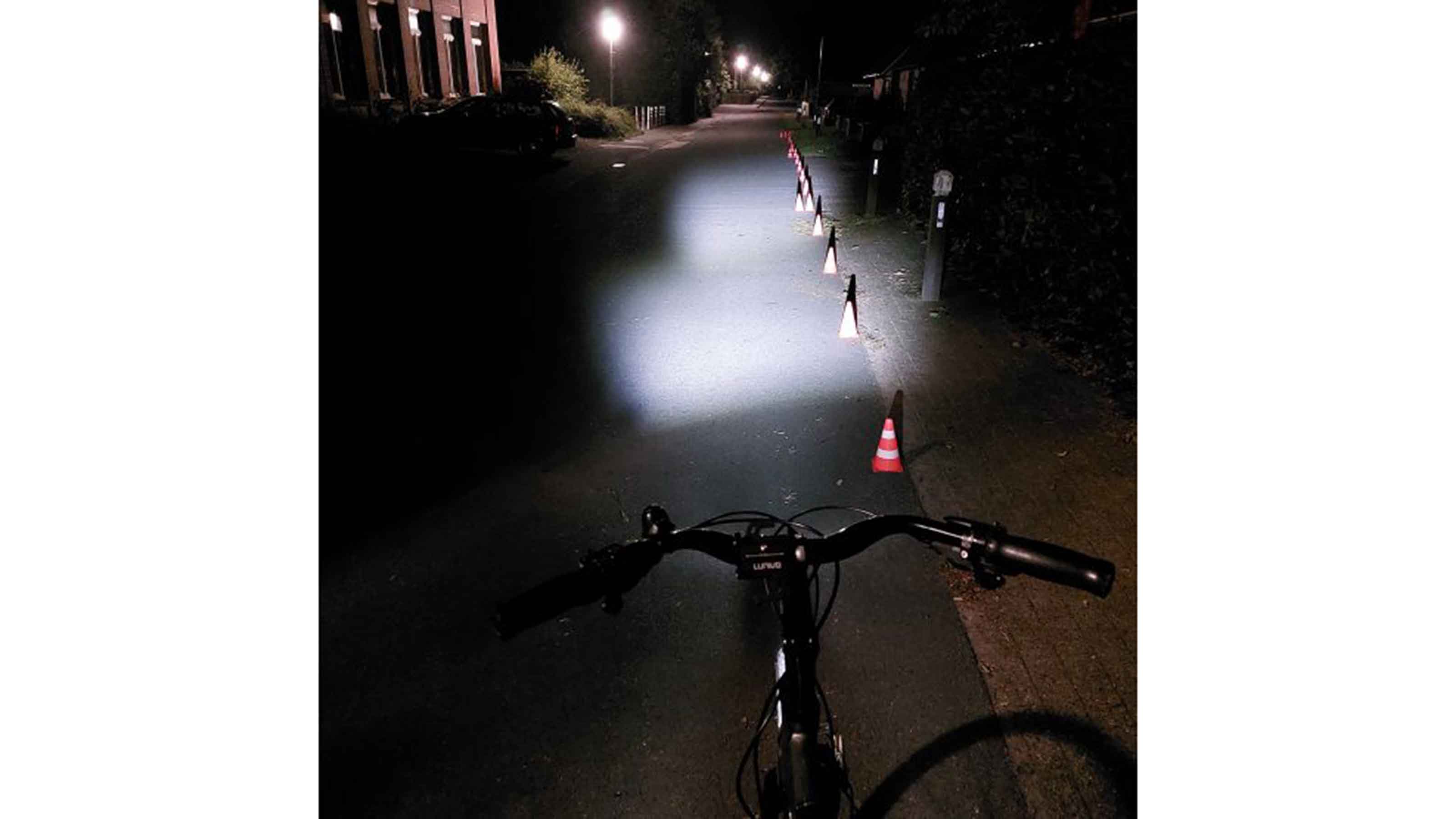 Lunivo LED-Scheinwerfer DIA F40 D Daylight 40Lux