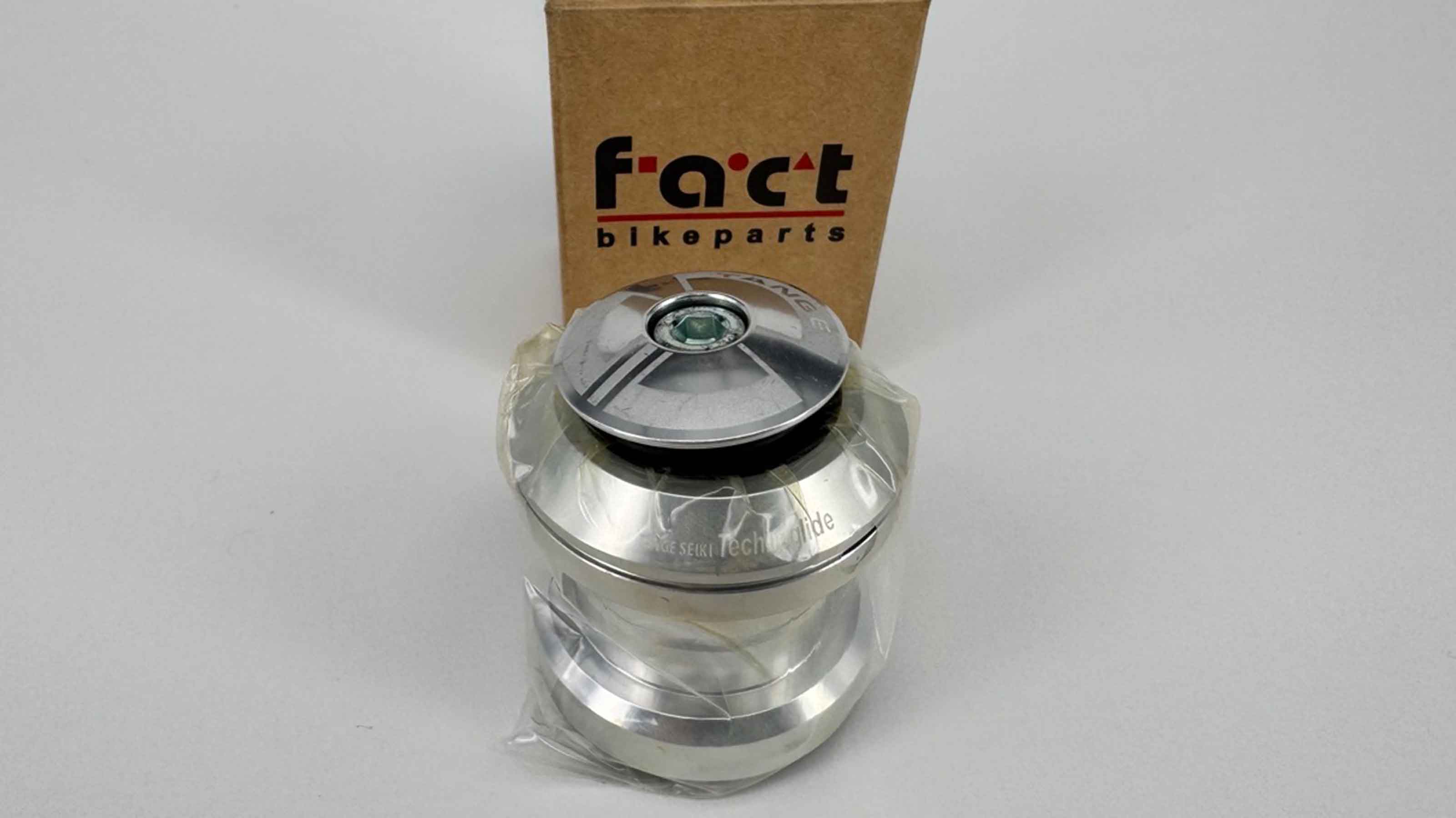 fact Tange Seiki Ahead-Steuersatz J27 1 1/8 silber fact Tange Seiki Ahead-Steuersatz J27 1 1/8 silber