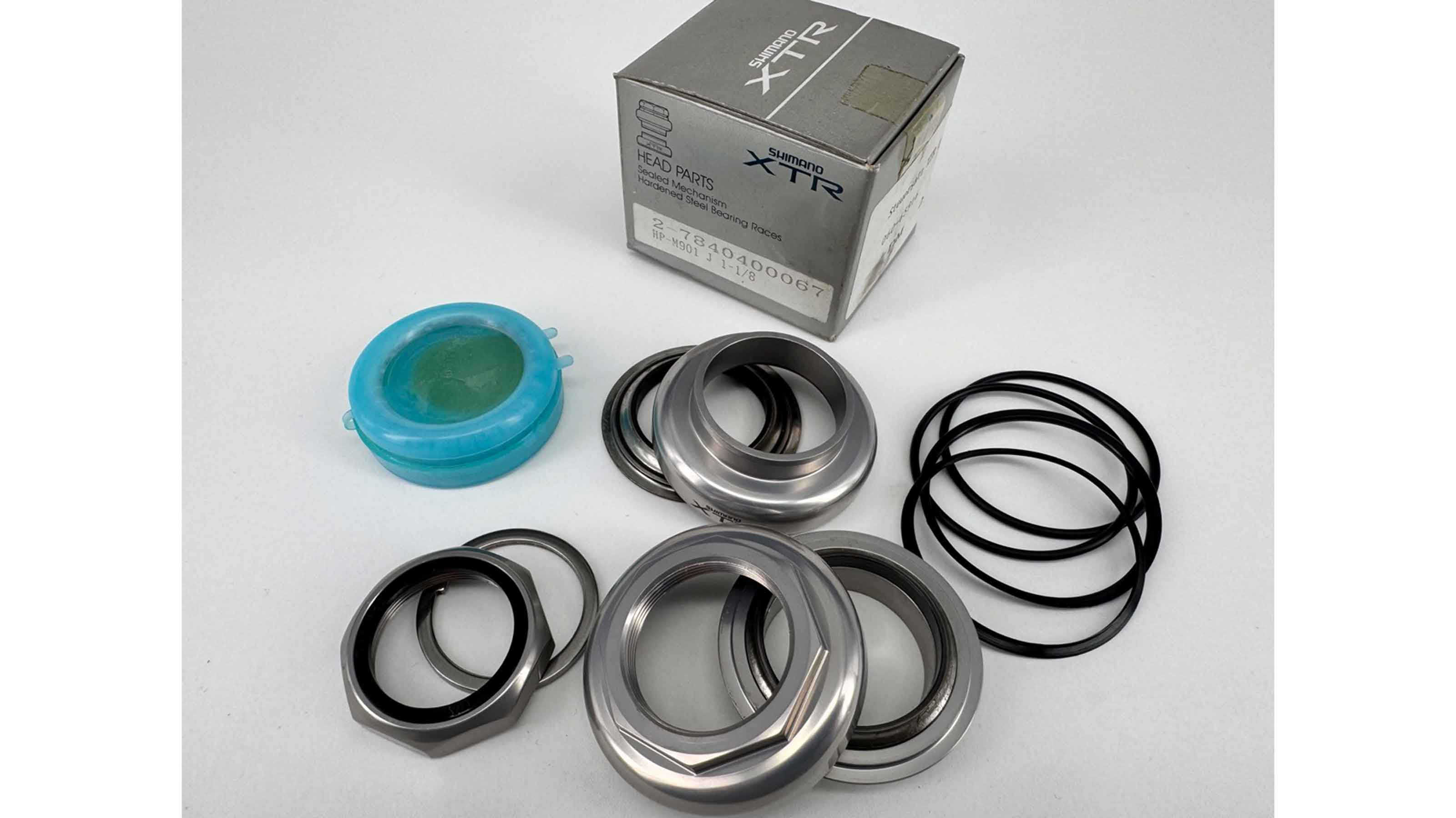 Shimano Steuersatz XTR HP-M901 BC 1 1/8'' Shimano Steuersatz XTR HP-M901 BC 1 1/8''