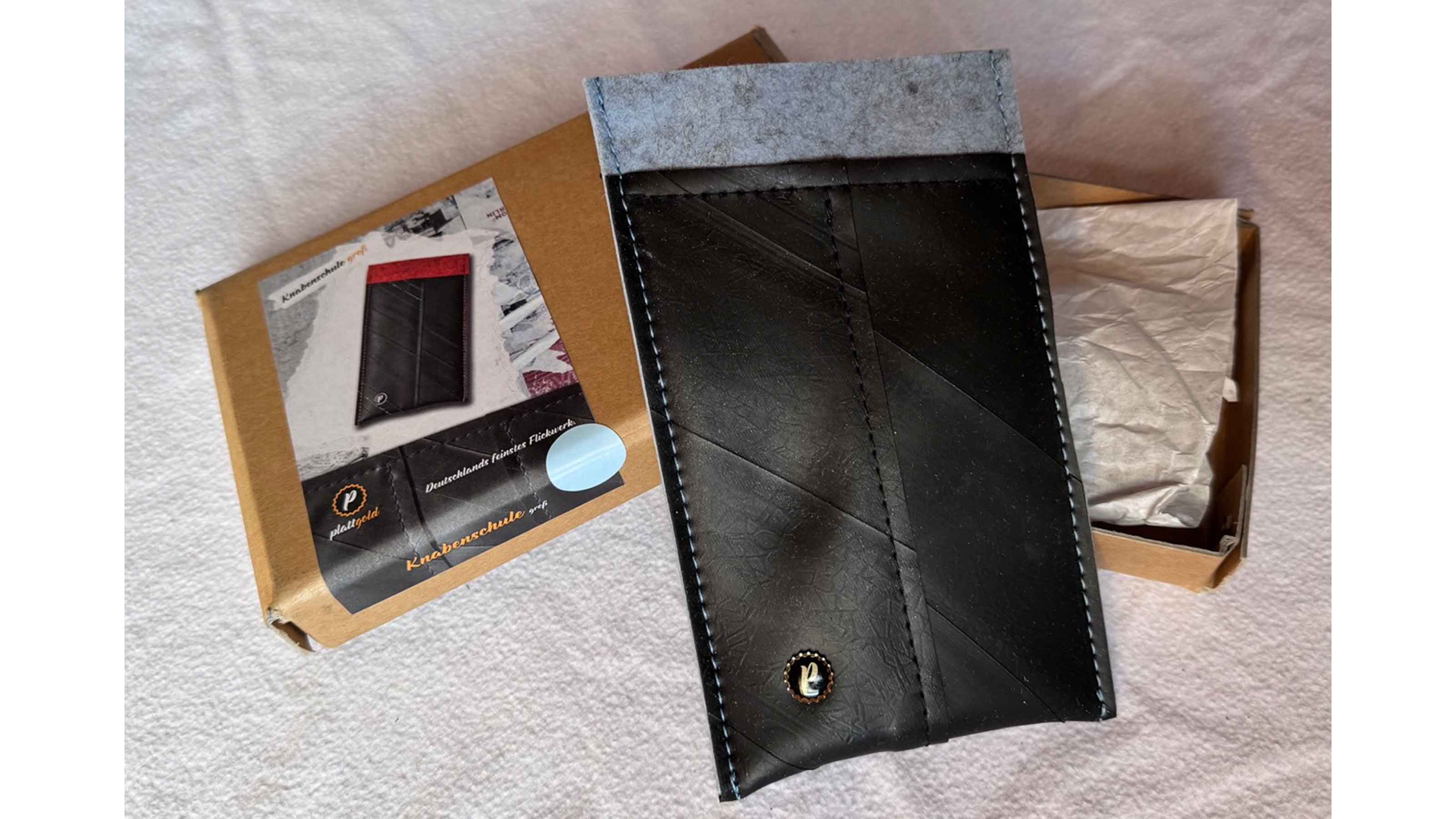 Plattgold Smartphonehülle Knabenschule