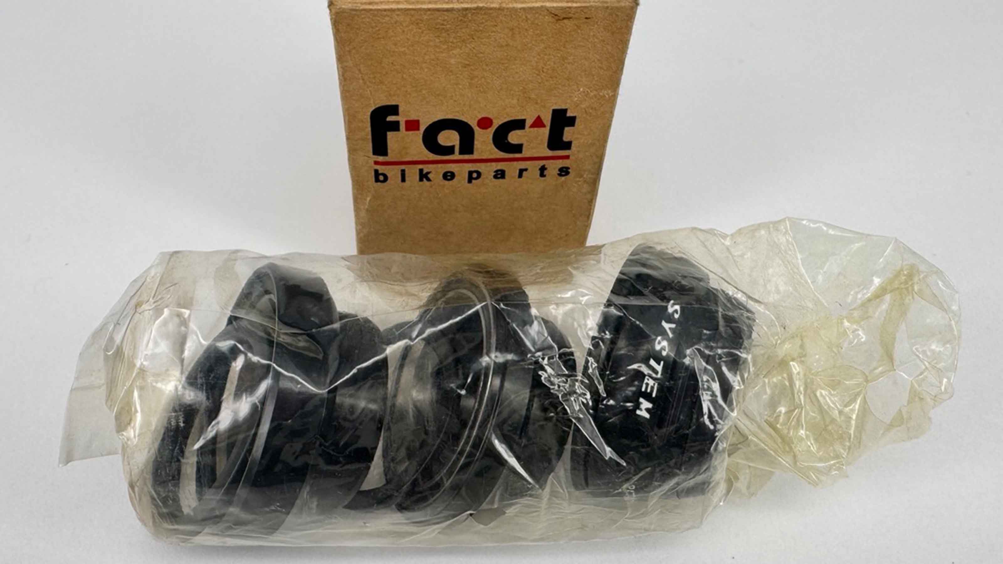 fact Tange Seiki Steuersatz Falcon FL270C 1 1/8 sw fact Tange Seiki Steuersatz Falcon FL270C 1 1/8 sw